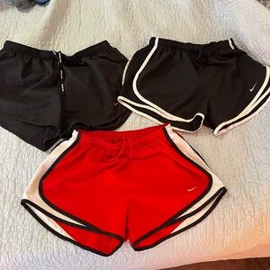 (3) EUC WOMENS NIKE SHORT BUNDLE SIZE MEDIUM